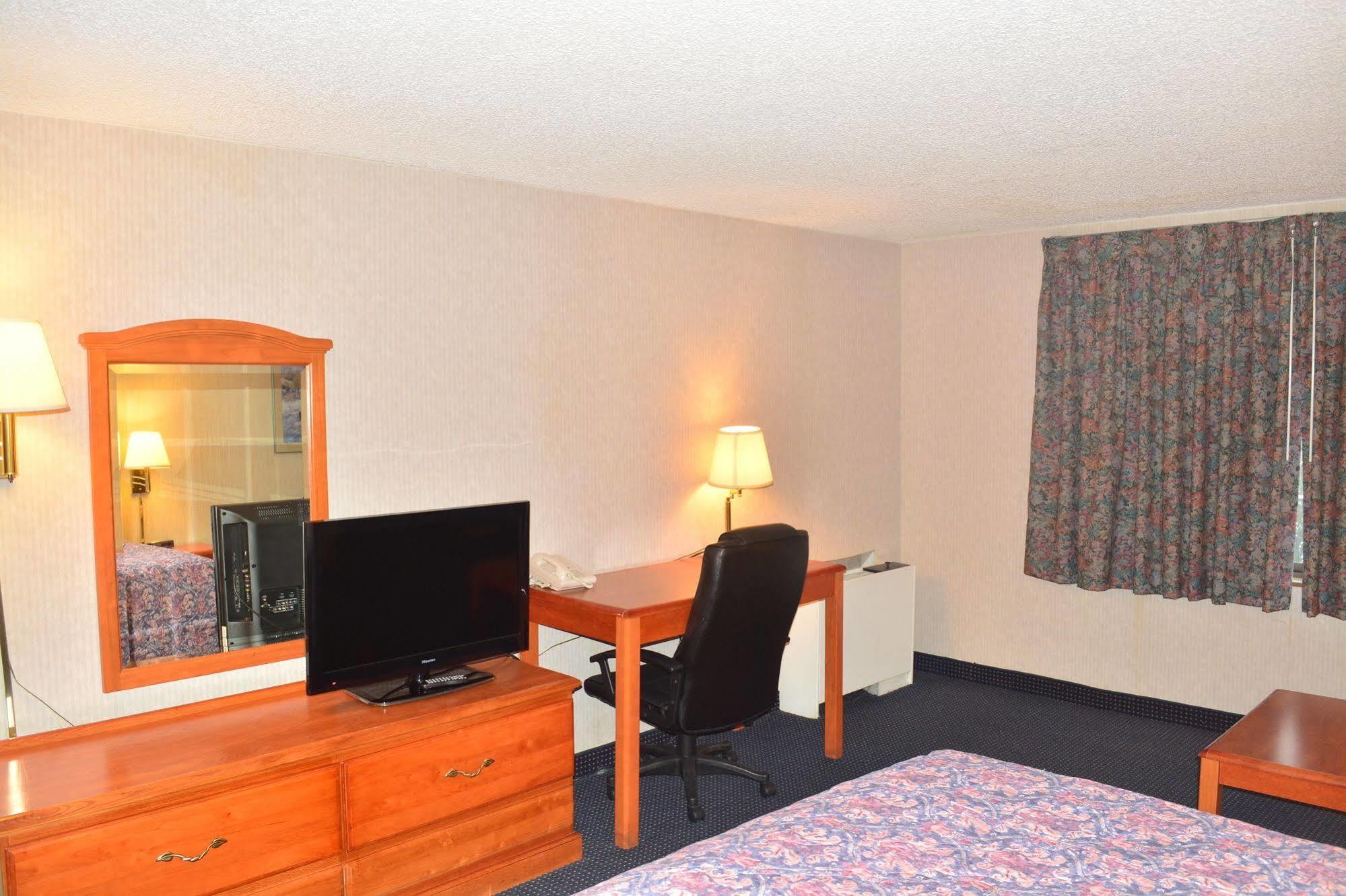 Elk Grove Hotel Елк Гроув Вилидж Екстериор снимка